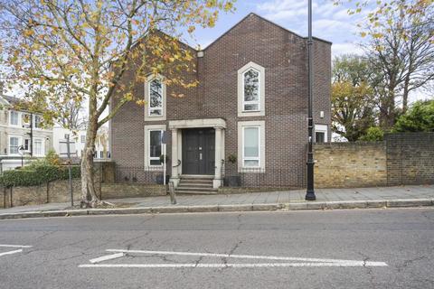 4 bedroom terraced house to rent, Hampstead Lane, Highgate Village, N6