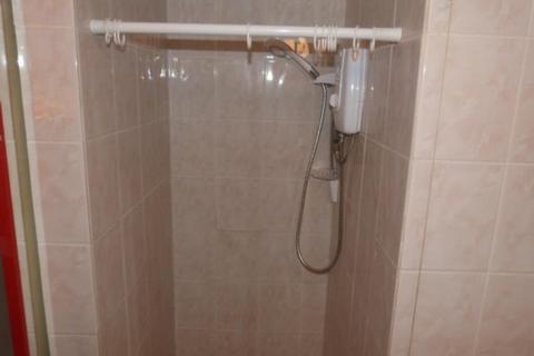 Studio to rent - Pycroft Way, Edmonton, N9