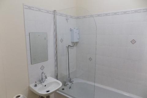 1 bedroom flat to rent, Neilston Road, Paisley, Renfrewshire, PA2