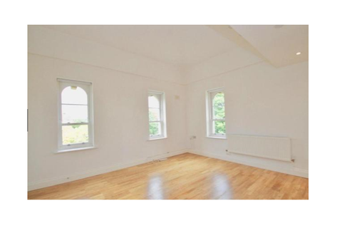 3 bedroom apartment to rent - Southgate N11
