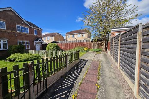 3 bedroom semi-detached house to rent, Stonyroyd, Athersley North
