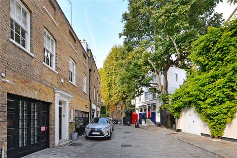 3 bedroom mews to rent, Wilton Row, London, SW1X