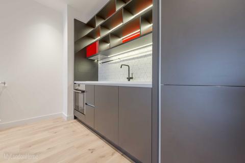 1 bedroom apartment to rent, Botanic Square, London, E14