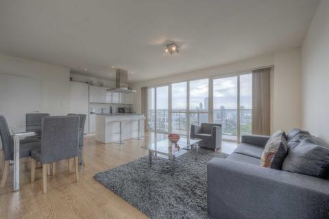 3 bedroom apartment to rent, Hay Currie Street, London, E14