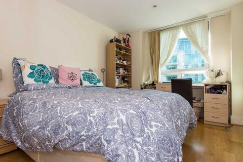 2 bedroom apartment to rent, St. George Wharf, London, SW8