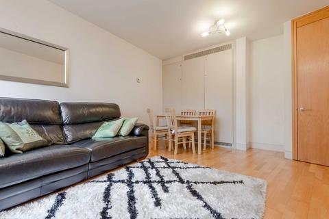 2 bedroom apartment to rent, Albert Embankment, London, SE1