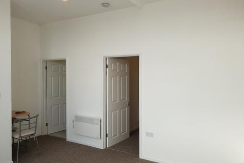 1 bedroom ground floor flat to rent, Promenade, Penzance