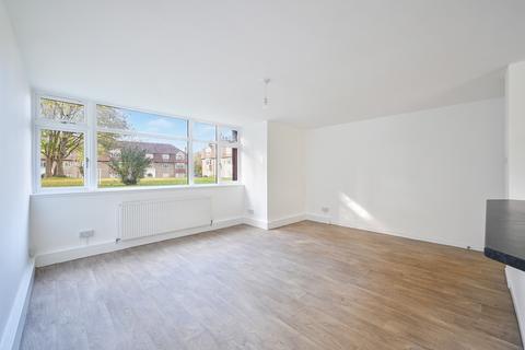 3 bedroom flat to rent, Kingston Road,  Ewell Village, KT17
