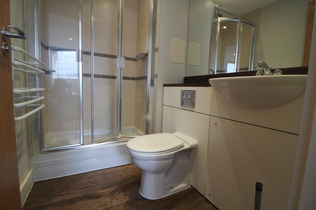 Ensuite