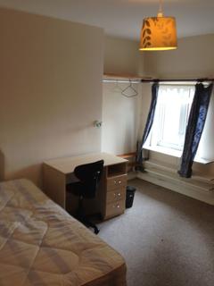 2 bedroom flat to rent - 27, Flat B, Bath Street, Leamington Spa CV31 1LN
