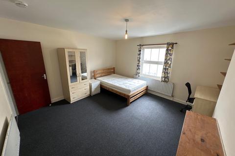 undefined, Flat B, 27 Bath Street