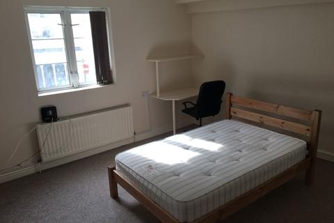 3 bedroom flat to rent - 27 A, Bath St, CV31 3AF