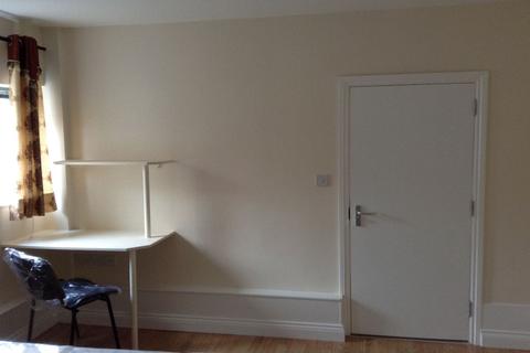 3 bedroom apartment to rent - Basement Floor , 3 Clarendon Place, Leamington Spa CV32  5QL