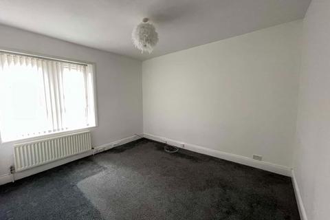 2 bedroom flat to rent, Percy Street, Wallsend, NE28 7SF