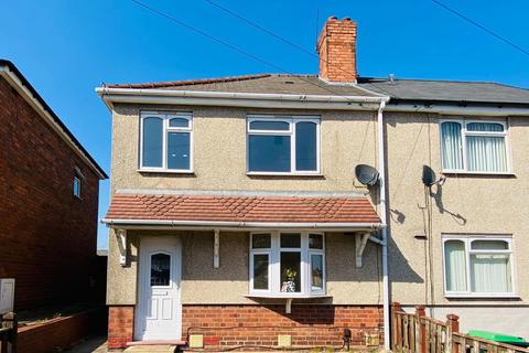3 bedroom semi-detached house to rent, Ivy Road, Tipton, DY4 9QN