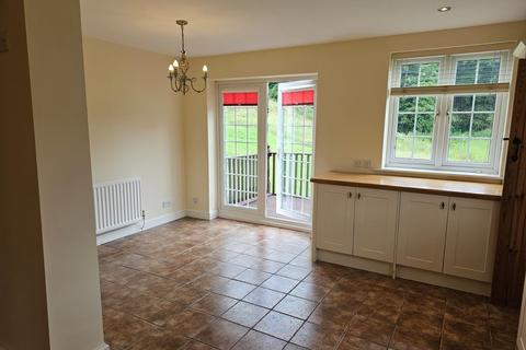 3 bedroom semi-detached house to rent, Betchton Lane, Roughwood Hollow, Sandbach