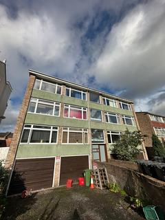undefined, 4 bed flat, Russell Court, CV31 1EY