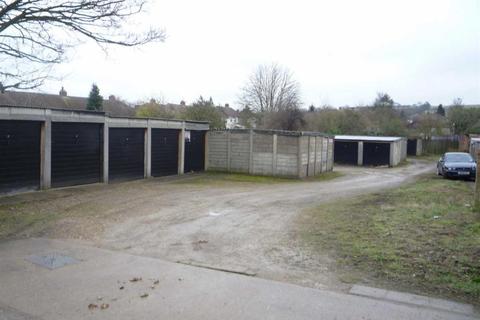 Garage to rent - Wordsworth Road