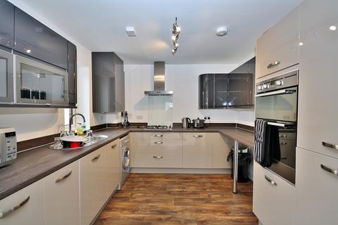 2 bedroom apartment to rent - Reed Street, Westfield