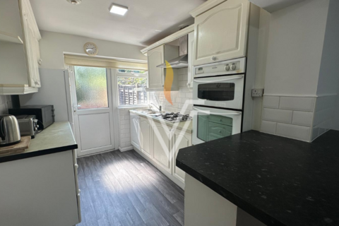 5 bedroom terraced house to rent, Templars Field