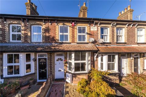 2 bedroom terraced house to rent, Station Road, Harpenden, Hertfordshire