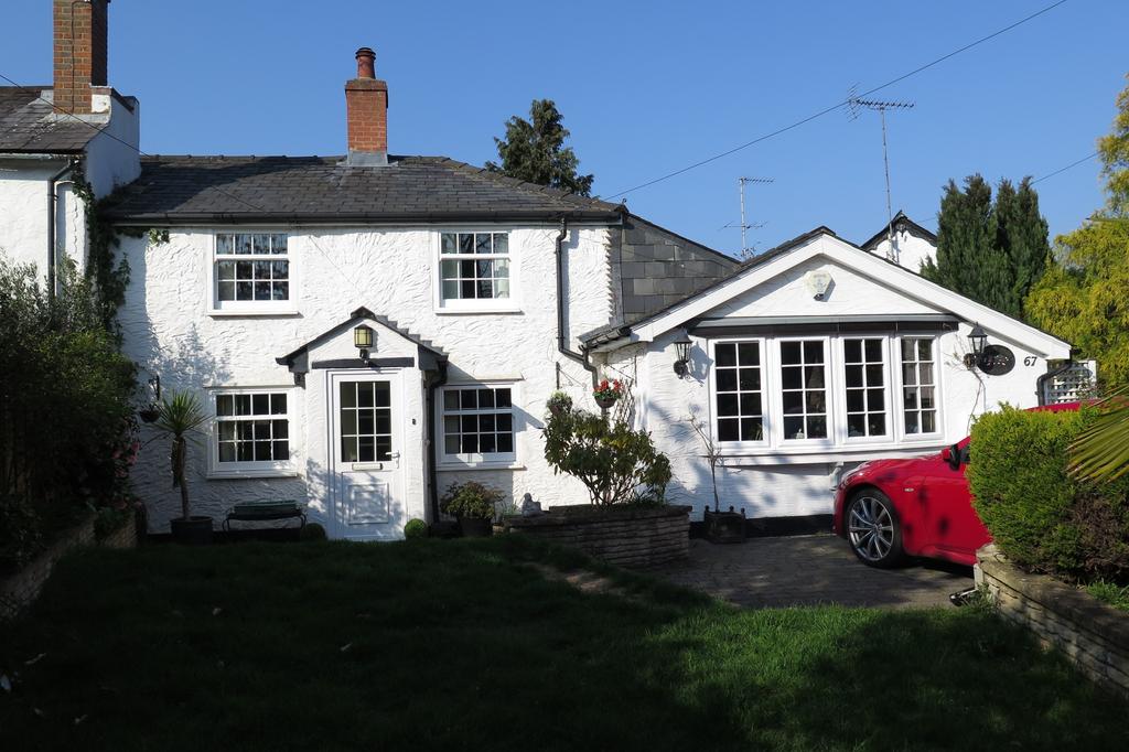 IDYLLIC CHEAPSIDE VILLAGE, ASCOT, BERKSHIRE, SL5 7QR 3 bed cottage