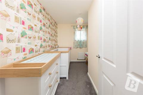 5 Bumpstead Mead, Aveley, South Ockendon, RM15 4EE