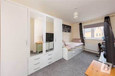 5 Bumpstead Mead, Aveley, South Ockendon, RM15 4EE