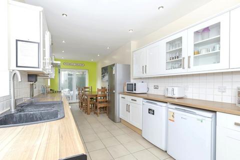 5 bedroom terraced house to rent, Harrow Road, West End, Leicester LE3