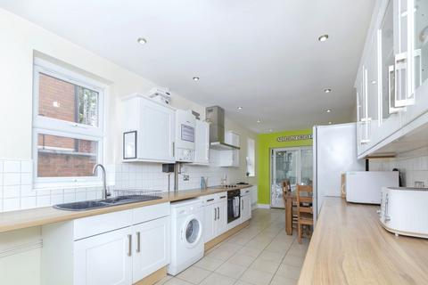 5 bedroom terraced house to rent, Harrow Road, West End, Leicester LE3