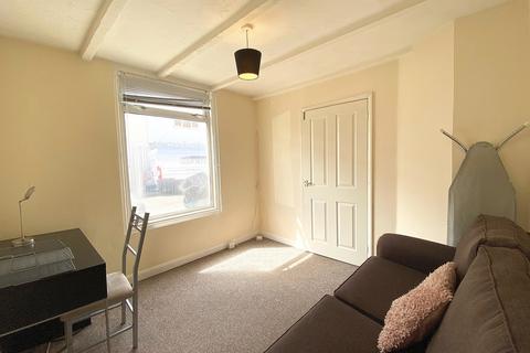 2 bedroom terraced house to rent, Stansted Road, Southsea