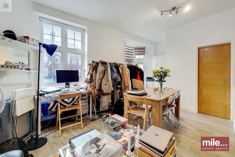 undefined, Golders Green, London NW11