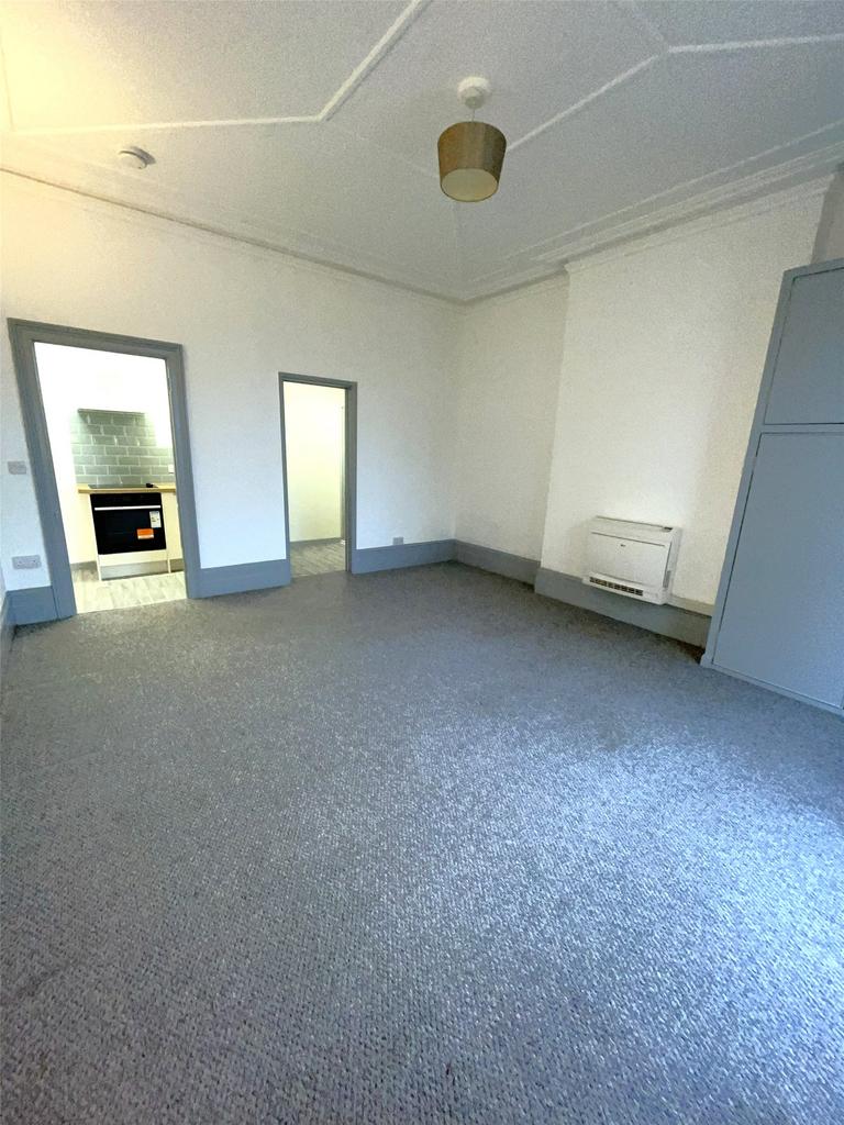 Lounge / Bedroom