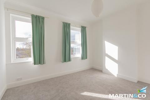 2 bedroom terraced house to rent, Woodleigh Avenue, Harborne, B17