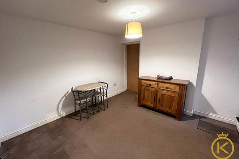 2 bedroom ground floor flat to rent, Osborne Road, Southsea