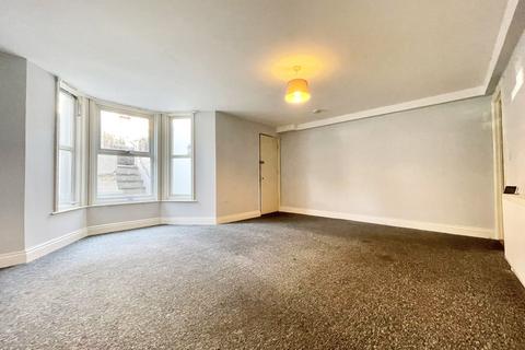 2 bedroom flat to rent, Margate