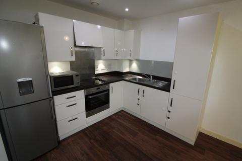 3 bedroom ground floor maisonette to rent, Salisbury Road, Southall