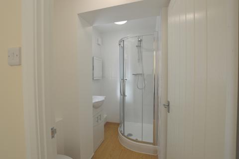 1 bedroom in a house share to rent, Maude Crescent, North Watford, WD24