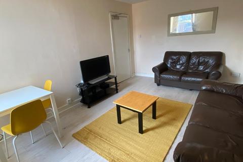 5 bedroom flat to rent, Forsyth Road, Jesmond, Newcastle upon Tyne NE2