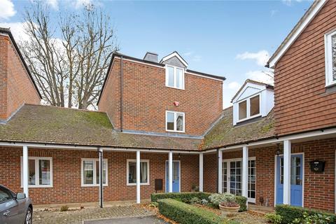 3 bedroom terraced house to rent, Albion Place, Winchester, Hampshire, SO23