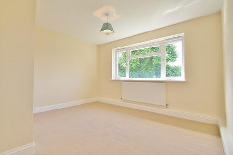 9 Garrick Crescent, Croydon, CR0 5PW