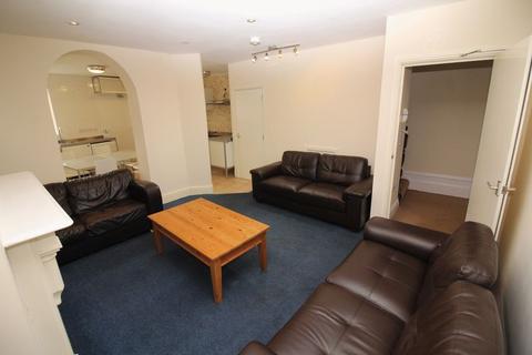 7 bedroom terraced house to rent, Jesmond Vale Terrace, Newcastle Upon Tyne NE6