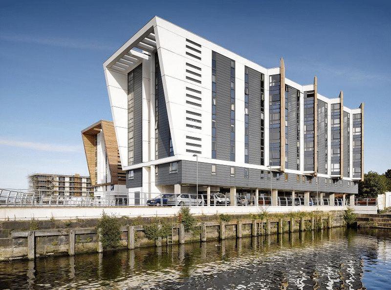 The Decks, Runcorn 1 bed apartment £425 pcm (£98 pw)
