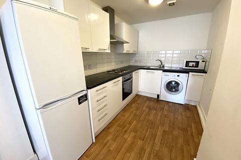 4 bedroom ground floor flat to rent, Queen Street, Portsmouth