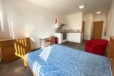 Studio to rent, Lake Road, Portsmouth