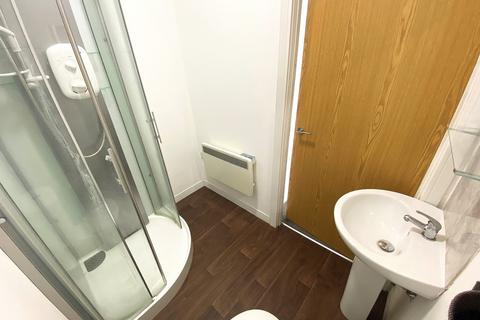 Studio to rent, Lake Road, Portsmouth