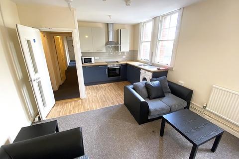 3 bedroom apartment to rent, Aylward Street, Portsmouth