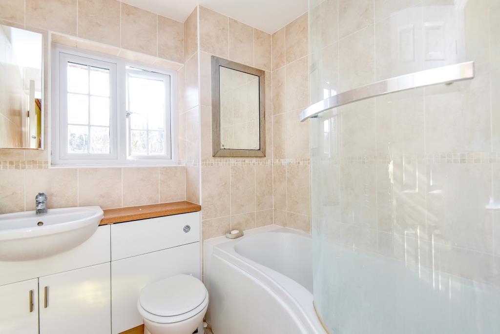 Hawkley Drive, Tadley, RG26 3 bed detached house to rent £1,550 pcm