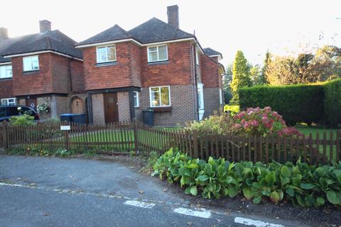 3 bedroom detached house to rent, The Street, Warninglid RH17