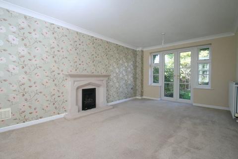 3 bedroom detached house to rent, Kinleside Way, Bramley Green, Angmering, West Sussex